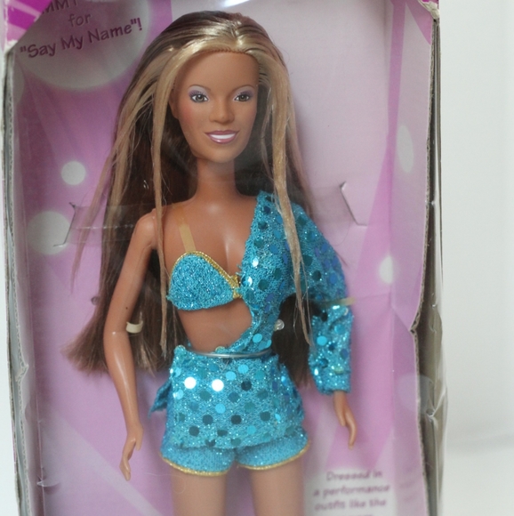 Destiny's Child Beyonce & Kelly GRAMMY Awards Dolls Pre-owned in Box - Picture 7 of 16